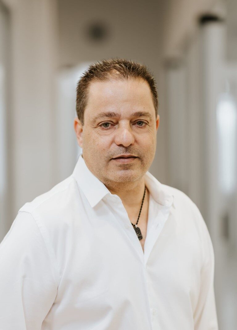 יוסי אלמקיאס